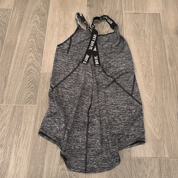 Nike Girls Gray Tank Top Size L - Picture 2 of 4